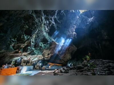 Chompol Cave, Ratchaburi, Thailand