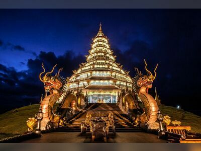 Wat Huay Pla Kang, Chiang Rai, Thailand