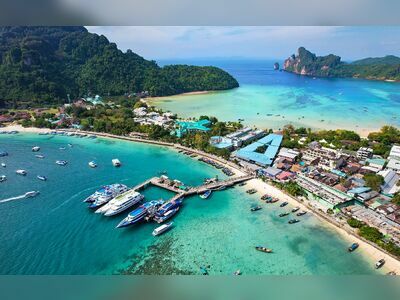 Ton Sai Bay, Koh Phi Phi, Thailand
