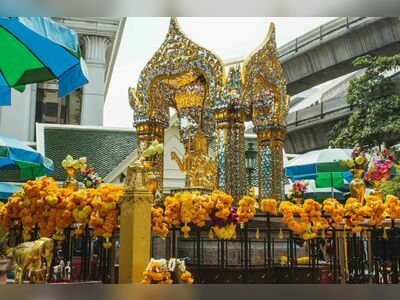 Erawan Shrine, Bangkok, Thailand