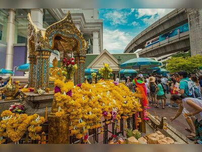 Erawan Shrine, Bangkok, Thailand
