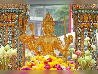 Erawan Shrine, Bangkok, Thailand