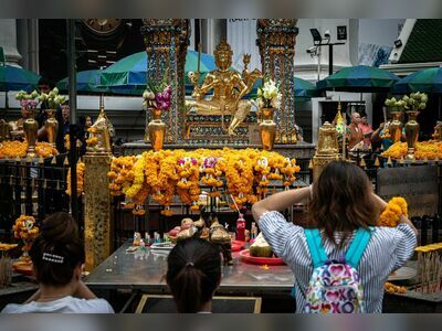 Erawan Shrine, Bangkok, Thailand