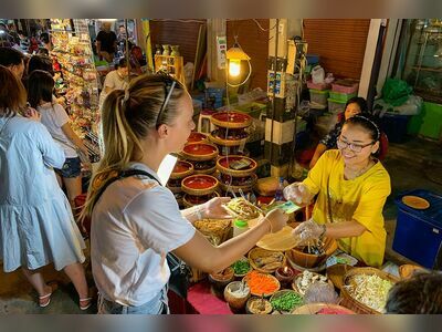 Sunday Walking Street, Chiang Mai, Thailand