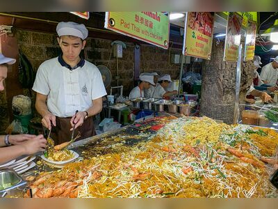 Sunday Walking Street, Chiang Mai, Thailand