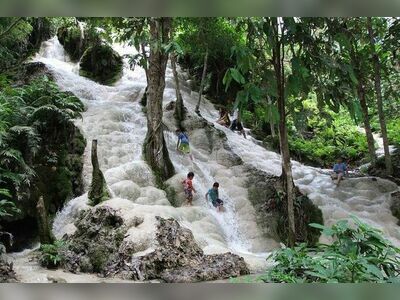 Bua Thong Sticky Waterfalls, Chiang Mai, Thailand