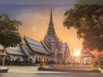 Wat Arun (Temple of Dawn), Bangkok, Thailand