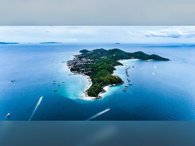 Coral Island (Koh Larn), Pattaya, Thailand