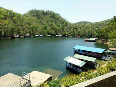 Kiu Lom Dam, Lampang, Thailand