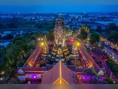 Wat Mahathat Worawihan, Ratchaburi, Thailand