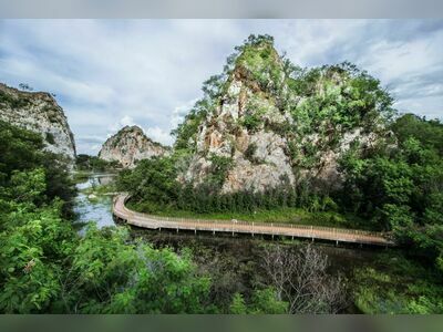 Khao Ngu Stone Park, Ratchaburi, Thailand