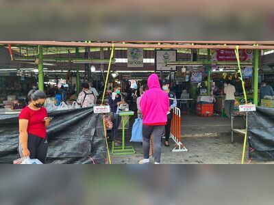 Mittraphap Market, Ratchaburi, Thailand