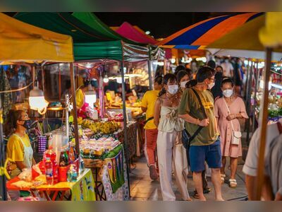 Ratchaburi Weekend Market, Thailand