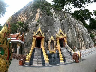 Tham Khao Yoi Cave, Phetchaburi, Thailand