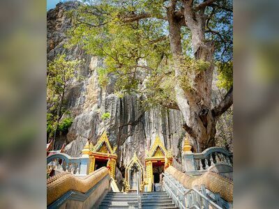 Tham Khao Yoi Cave, Phetchaburi, Thailand