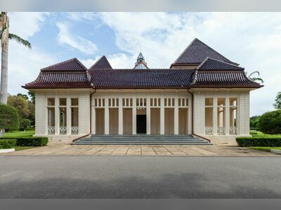 Phra Ram Ratchaniwet (Ban Puen Palace), Phetchaburi, Thailand