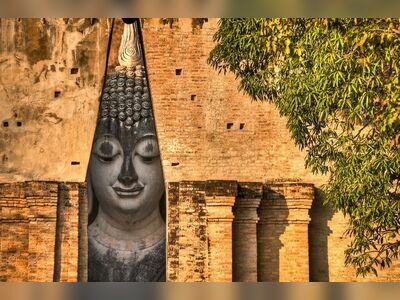 Wat Si Chum, Sukhothai, Thailand