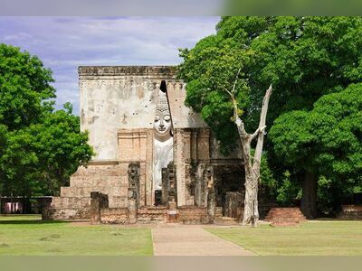 Wat Si Chum, Sukhothai, Thailand