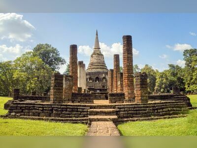 Wat Chang Lom, Sukhothai, Thailand