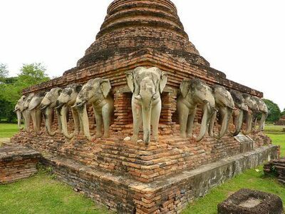 Wat Chang Lom, Sukhothai, Thailand
