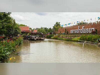 Ayutthaya Floating Market, Thailand