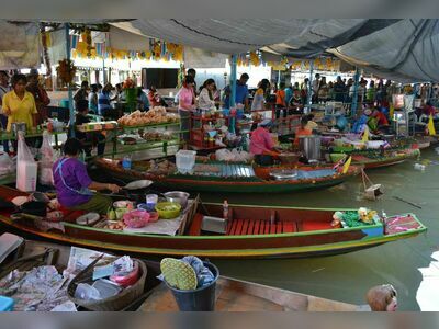 Ayutthaya Floating Market, Thailand
