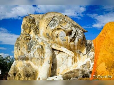 Wat Lokayasutharam, Ayutthaya, Thailand