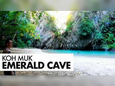 Koh Muk and the Emerald Cave (Tham Morakot), Trang, Thailand