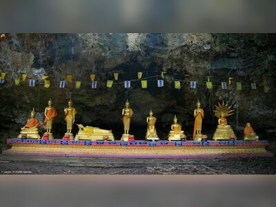 Wat Tham Singkhon, Suratthani, Thailand
