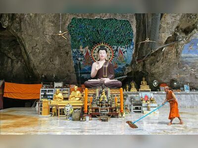 Tiger Cave Temple (Wat Tham Suea), Krabi, Thailand: A Spiritual and Scenic Wonder