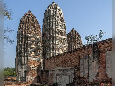 Wat Sri Sawai, Sukhothai, Thailand