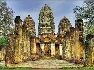 Wat Sri Sawai, Sukhothai, Thailand
