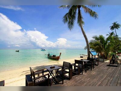 Laem Tong Beach, Koh Phi Phi, Thailand