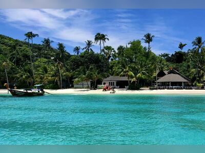 Laem Tong Beach, Koh Phi Phi, Thailand