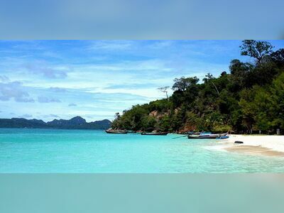 Mosquito Island (Koh Yung), Koh Phi Phi, Thailand