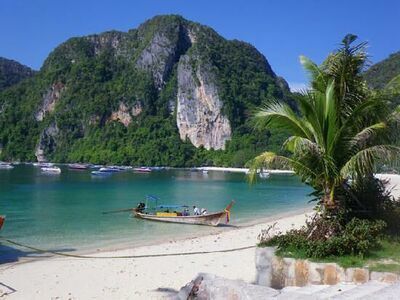 Ton Sai Bay, Koh Phi Phi, Thailand