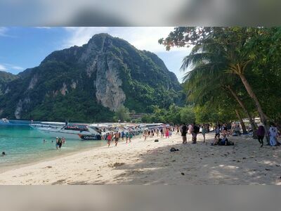 Ton Sai Bay, Koh Phi Phi, Thailand