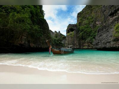 Wang Long Bay, Koh Phi Phi, Thailand