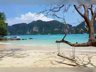 Long Beach, Koh Phi Phi, Thailand