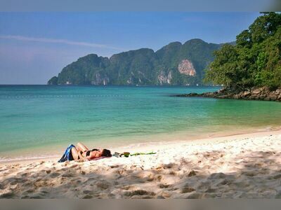 Long Beach, Koh Phi Phi, Thailand