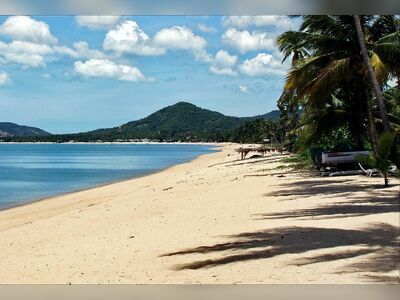 Maenam Beach, Koh Samui, Thailand