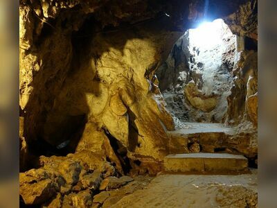 Khao Pun Cave, Kanchanaburi, Thailand