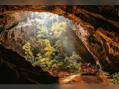 Phraya Nakhon Cave, Hua Hin, Thailand
