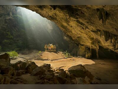 Phraya Nakhon Cave, Hua Hin, Thailand