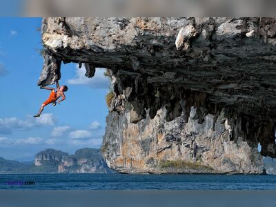 Ton Sai Tower, Koh Phi Phi, Thailand