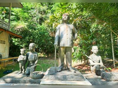 Ratsadanupradit Mahison Phakdi Monument, Trang, Thailand