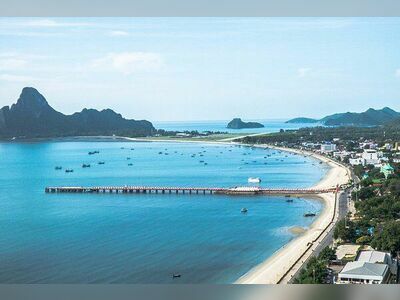 Prachuap Bay, Prachuap Khiri Khan, Thailand