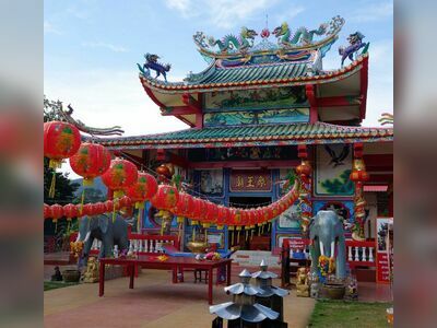 Chao Por Koh Chang Shrine, Koh Chang, Thailand