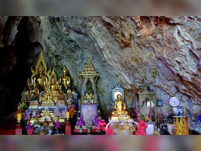 Wat Tham Pha Plong, Loei, Thailand