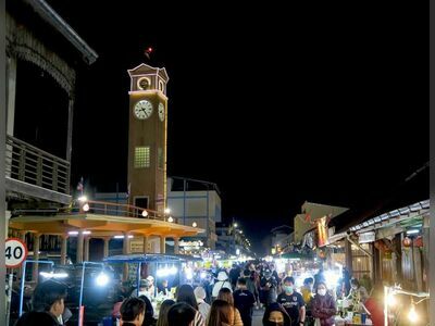 Renu Nakhon Walking Street, Nakhon Phanom, Thailand